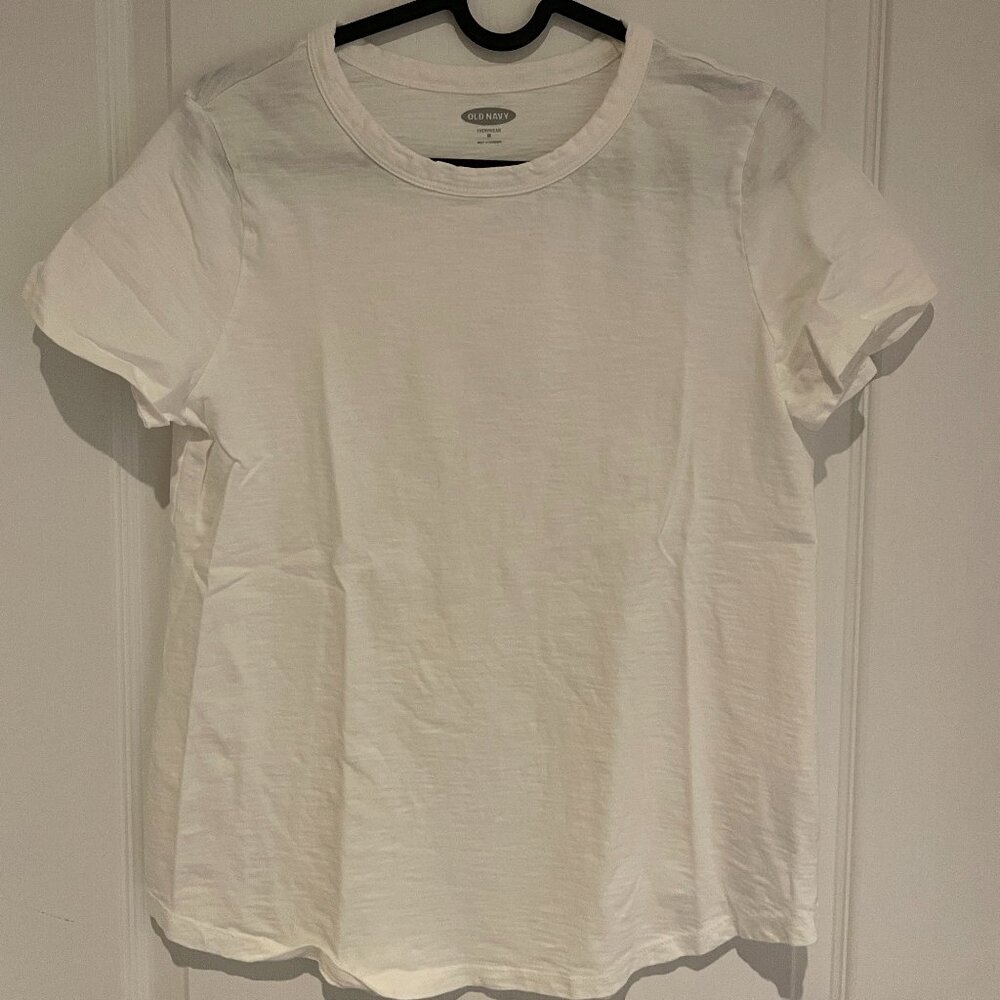 white kids t-shirt